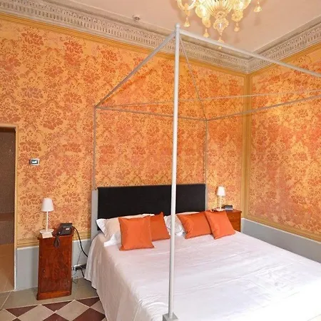 Sleeps 20 Pool Air Con Wifi グッビオ