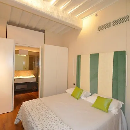 Sleeps 20 Pool Air Con Wifi ヴィラ グッビオ
