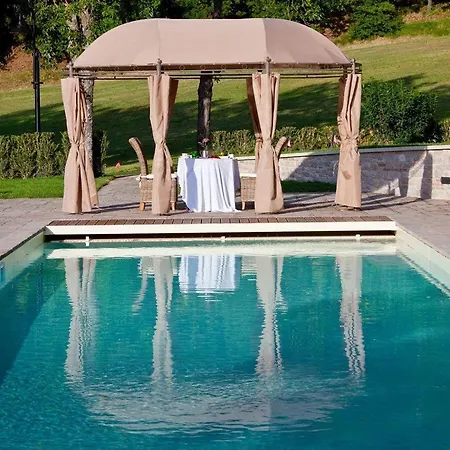 Sleeps 20 Pool Air Con Wifi *
