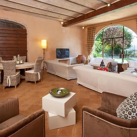 ヴィラ Sleeps 20 Pool Air Con Wifi